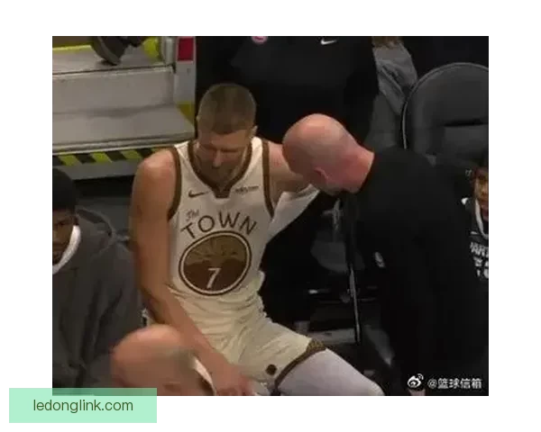 科尔：波尔津吉斯伤退后球队士气受损 失控局面难以扭转